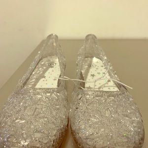 Girl flats size 11 never been worn